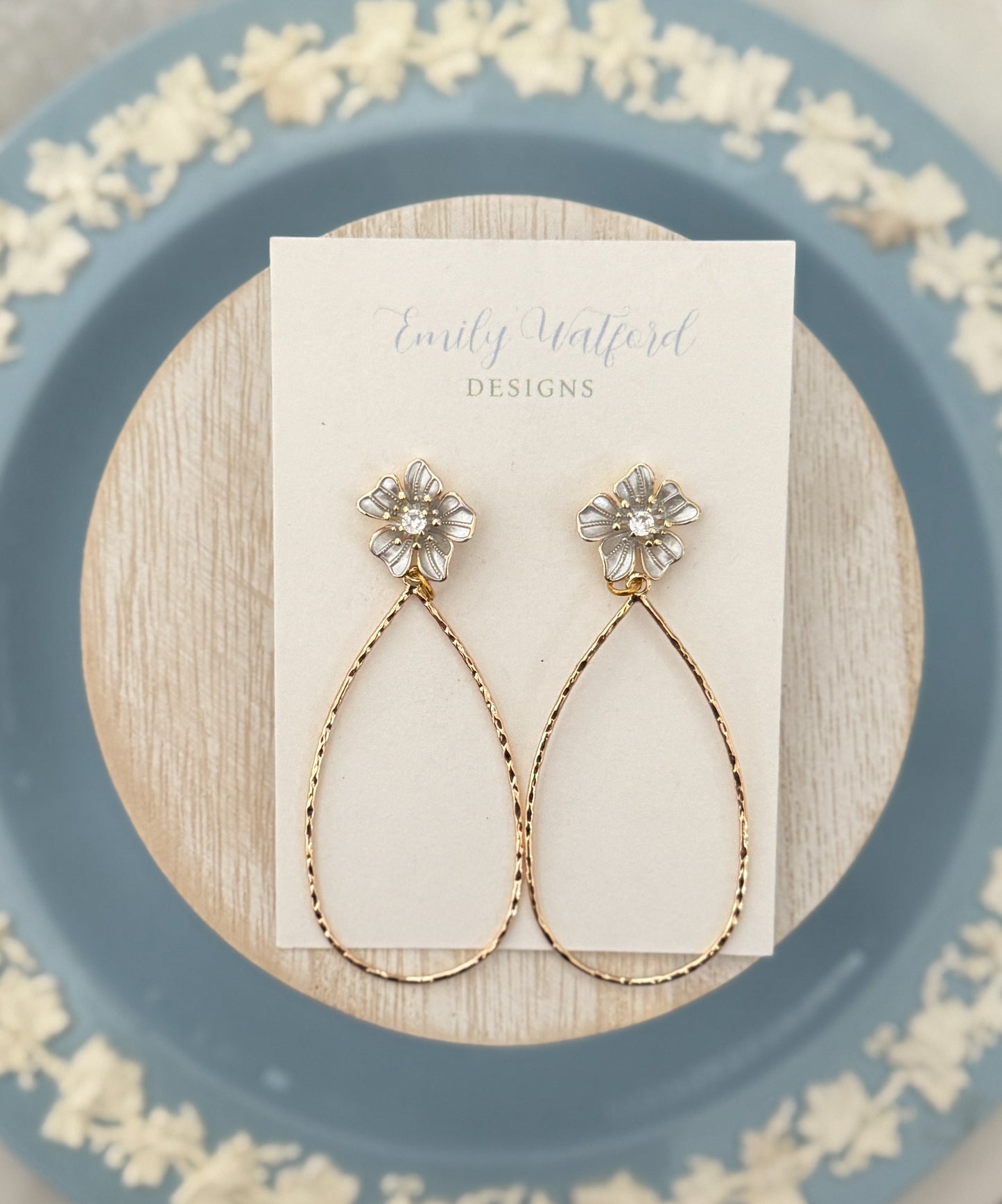 Pearl Flower Oval Dangle