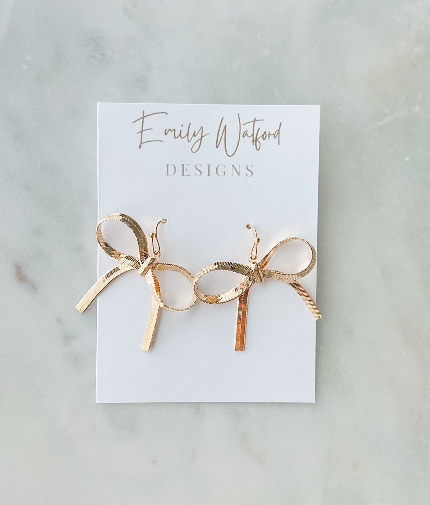 Bow Dangle