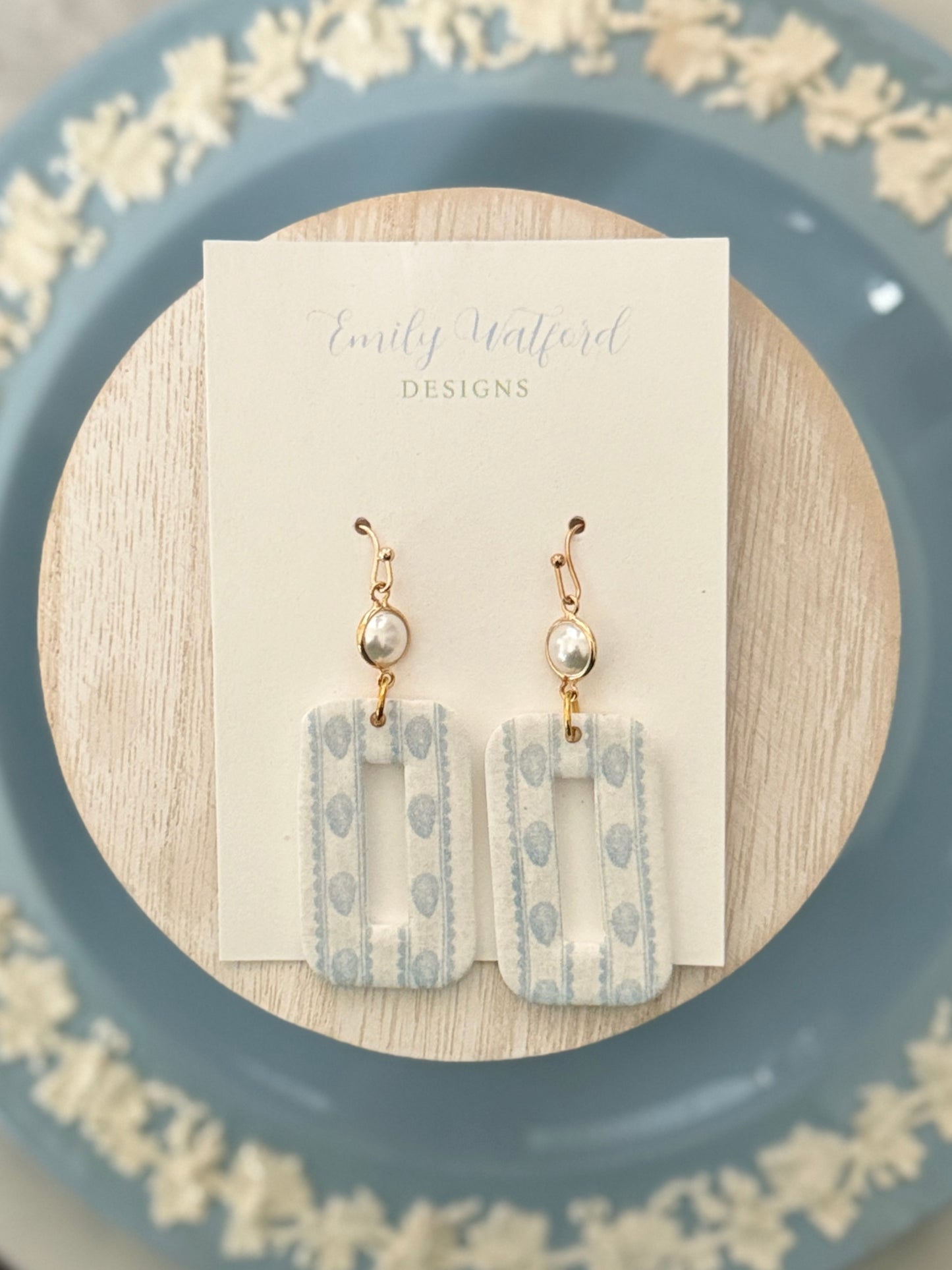Oyster Print Rectangle Dangle