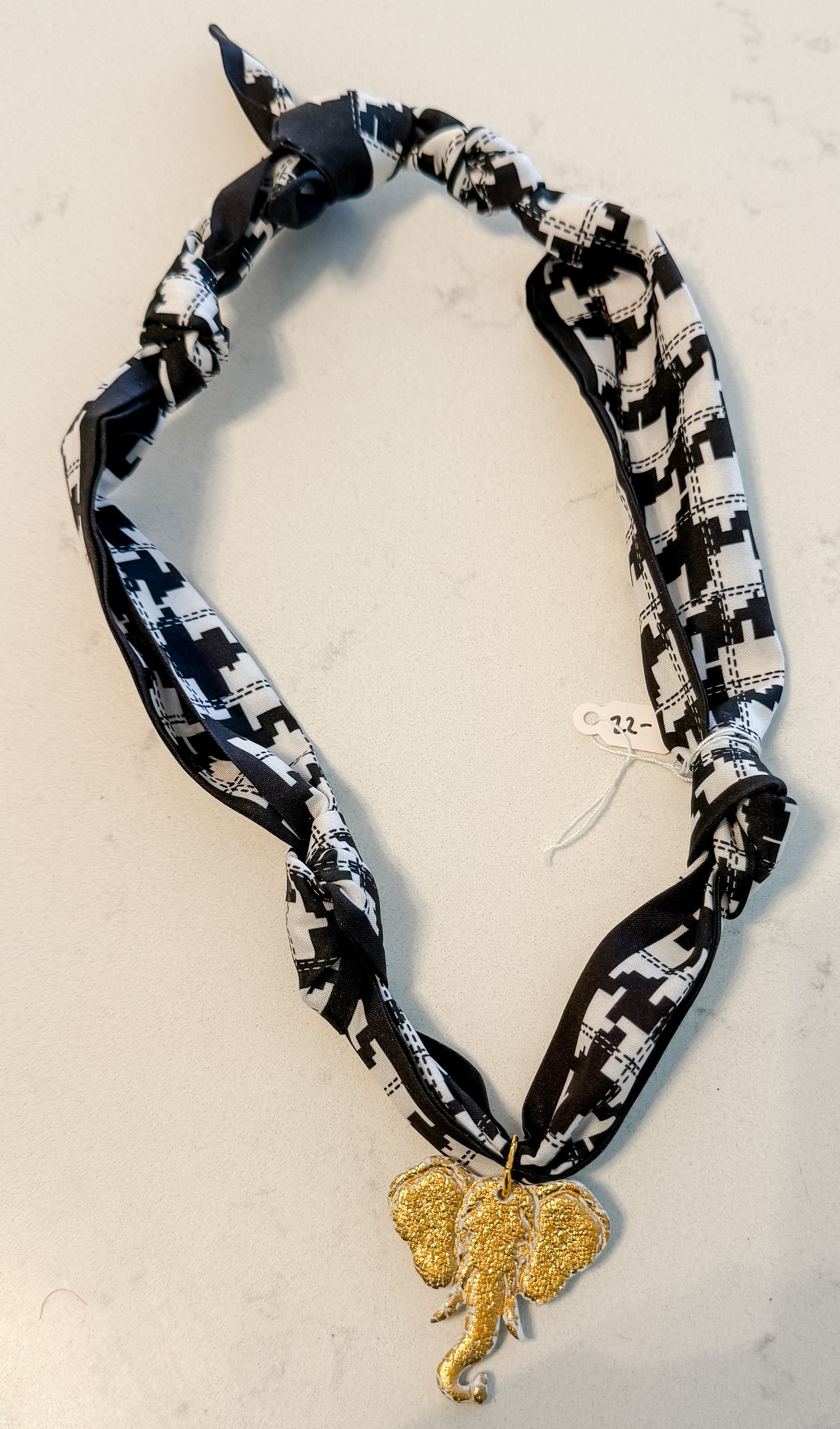 Houndstooth elephant scarf necklace