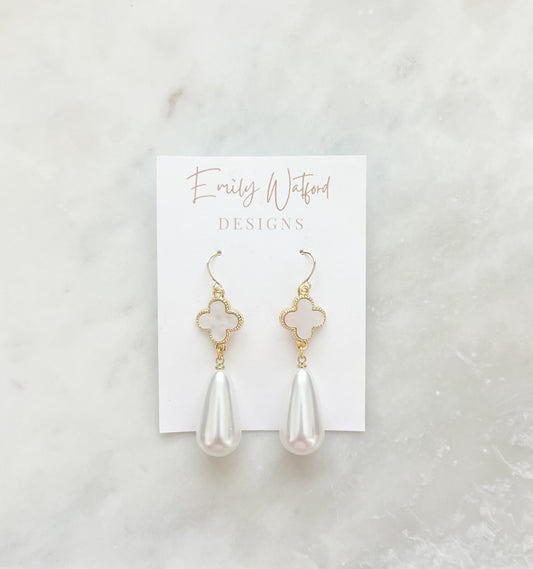 Clover Pearl Hook