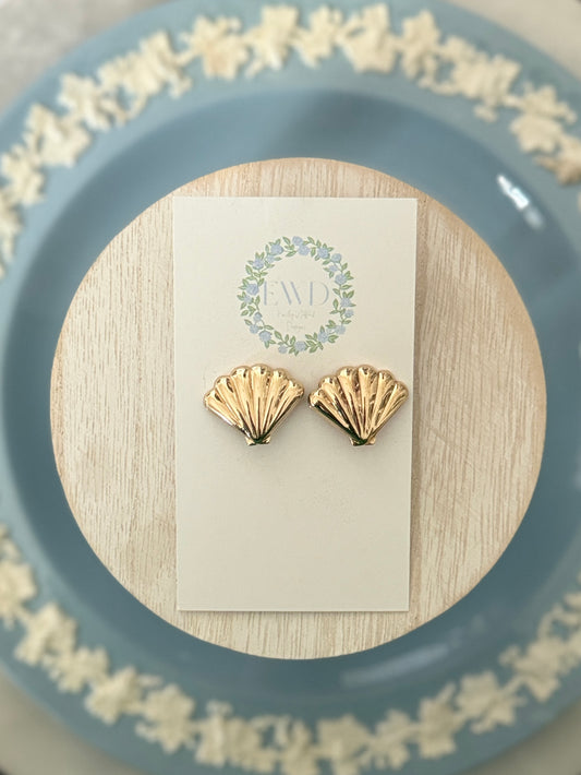 Shell Stud