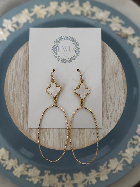Clover Oval Dangle
