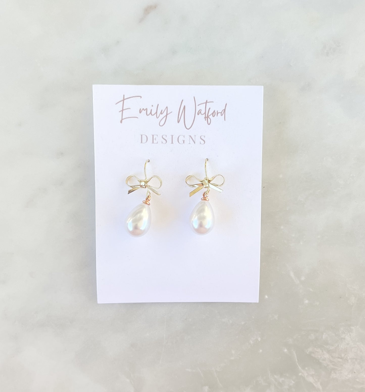 Small Pearl Bow Hook